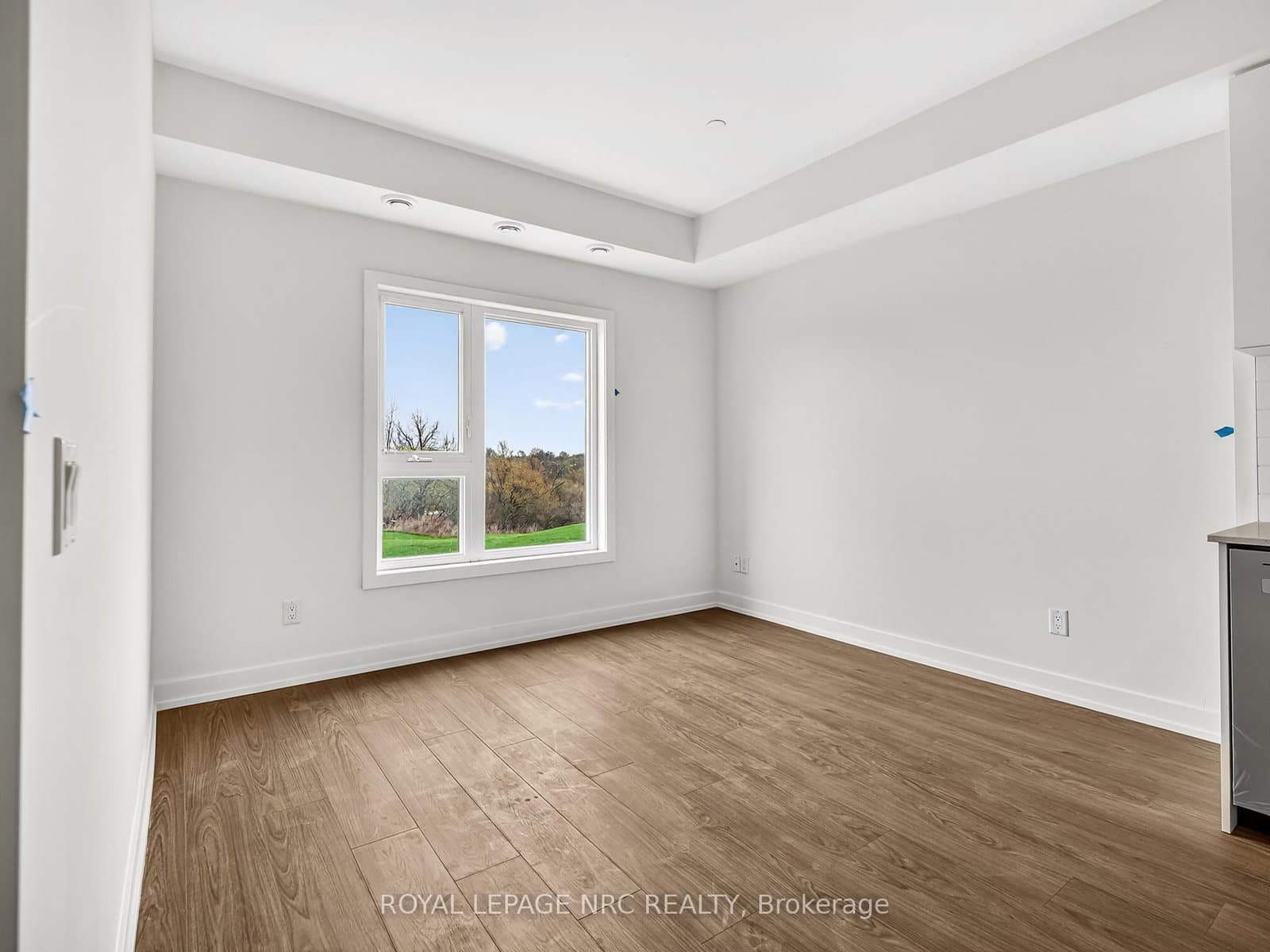 16 Melbourne Avenue, Unit 312B thumbnail 11