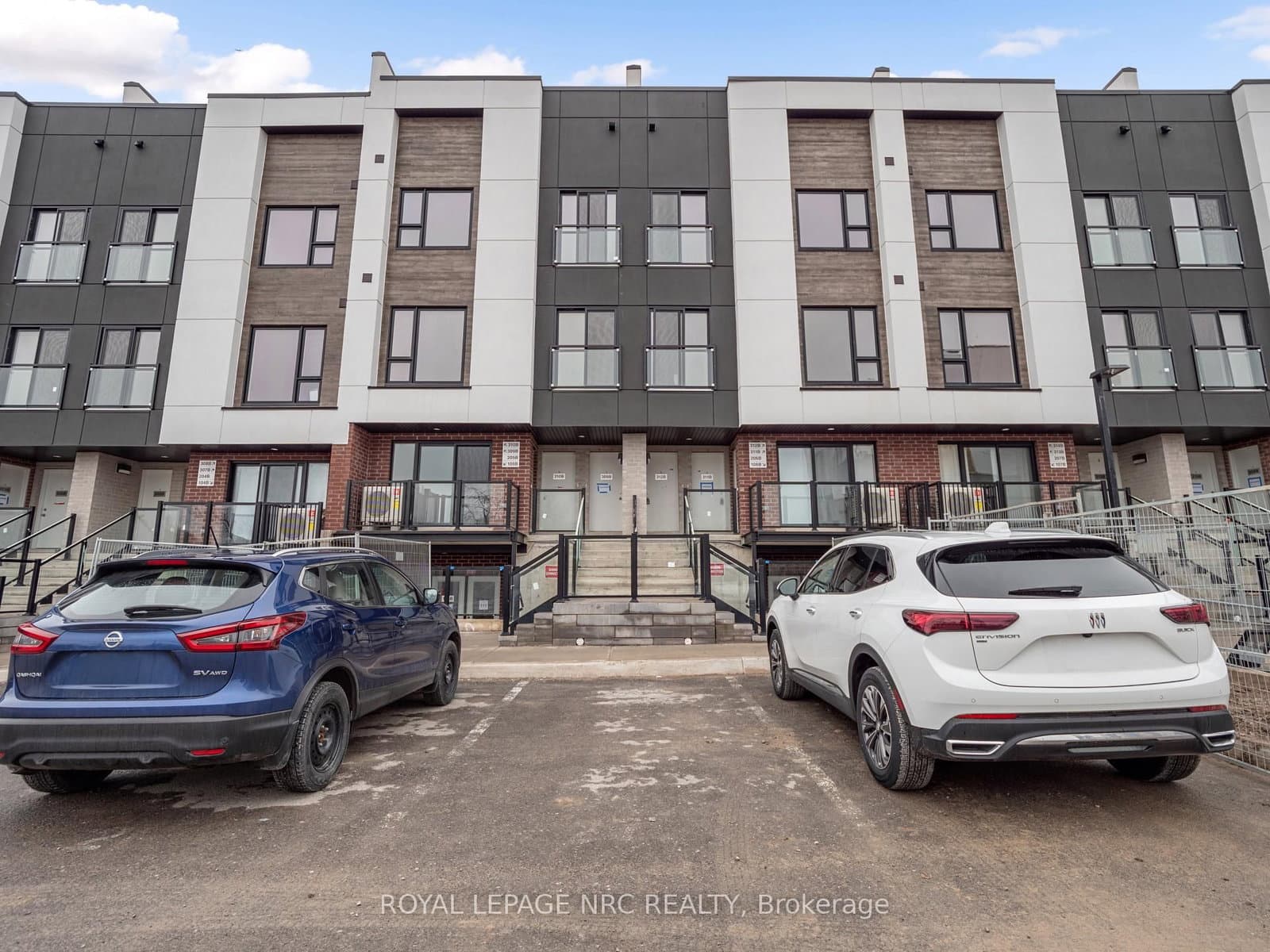 16 Melbourne Avenue, Unit 312B thumbnail 2