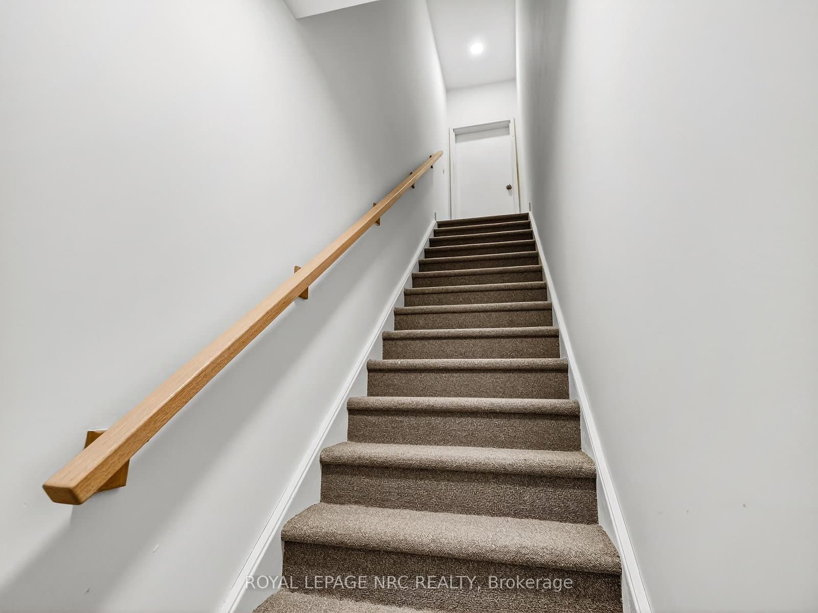 16 Melbourne Avenue, Unit 312B thumbnail 4