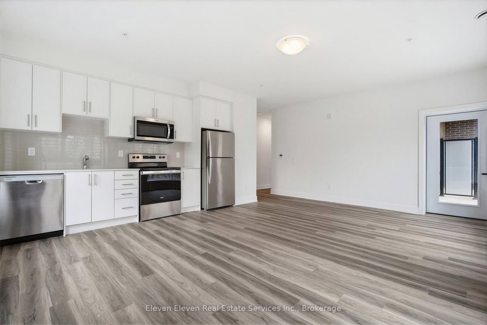 1100 Lackner Place, Unit 301 thumbnail 11