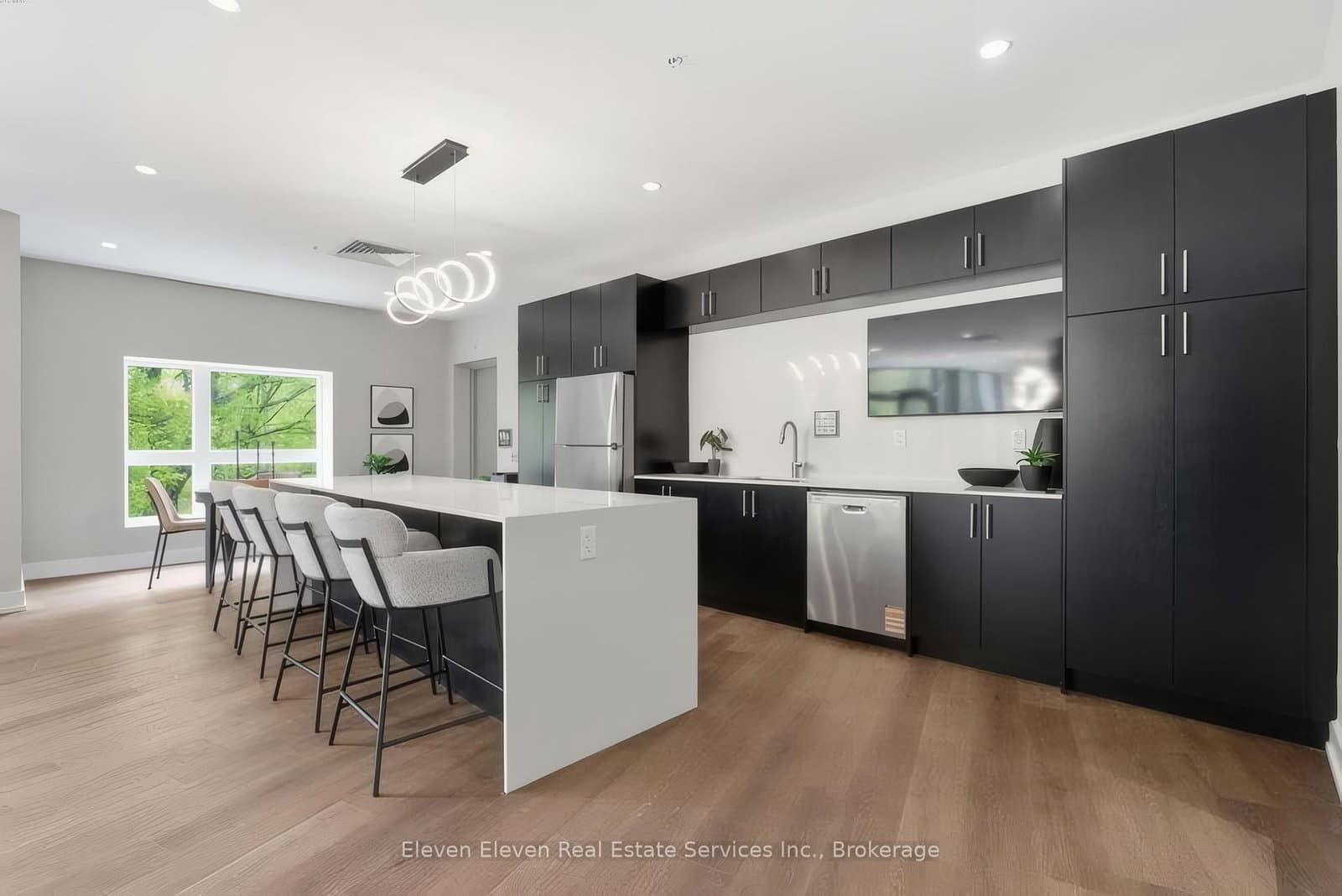 1100 Lackner Place, Unit 301 thumbnail 26