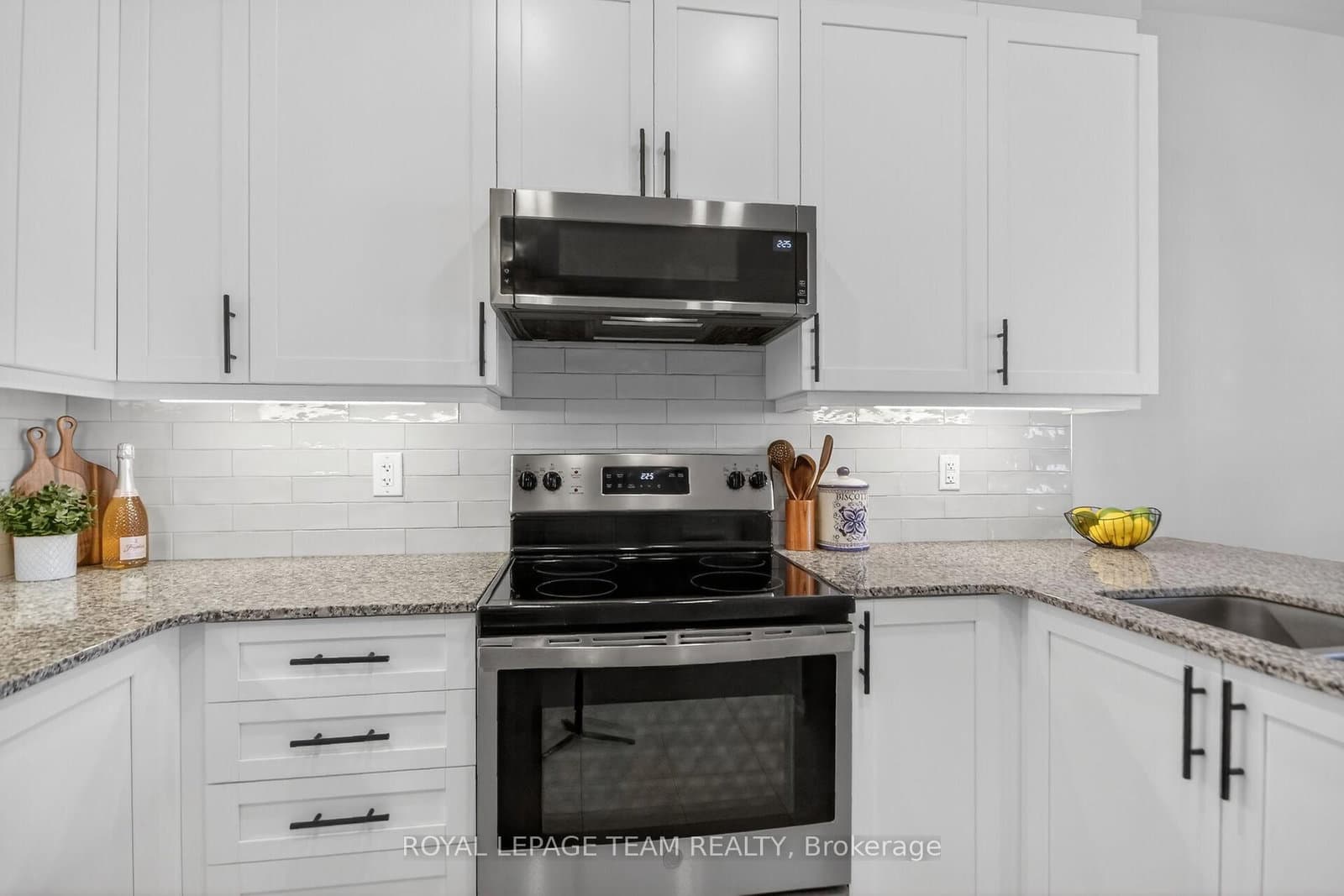 802 Bascule Place thumbnail 14