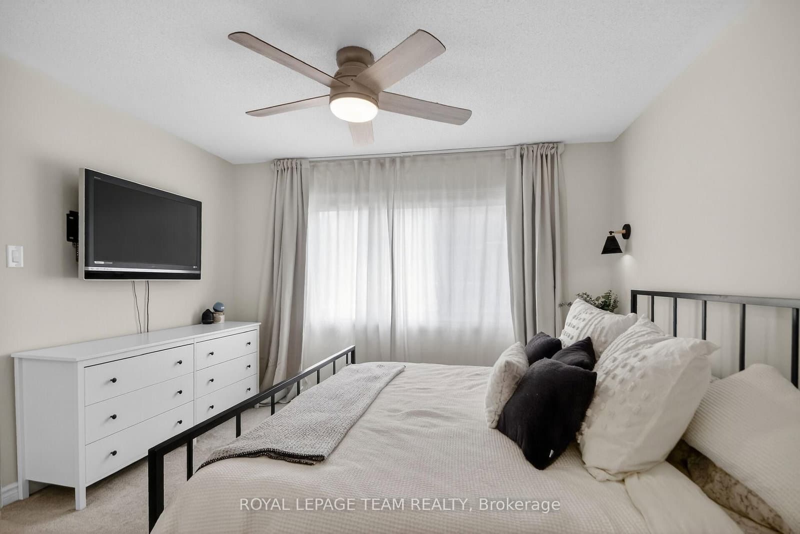 802 Bascule Place thumbnail 19