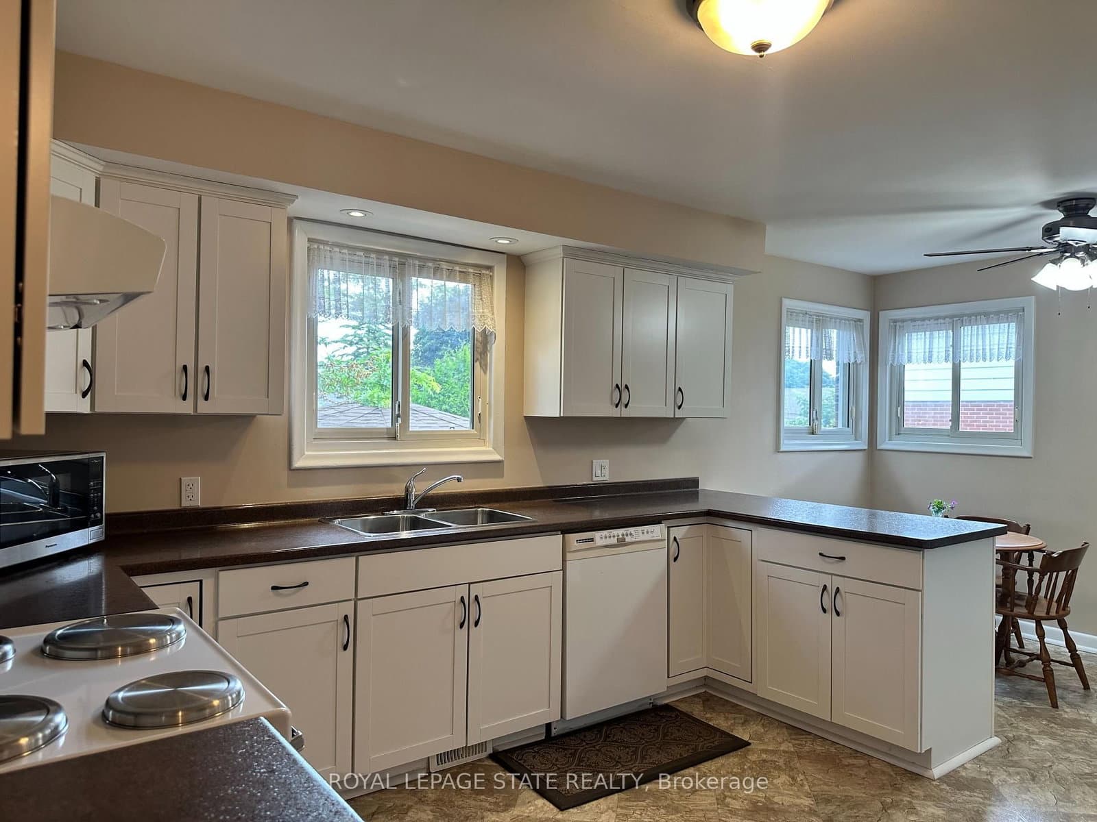 129 Broker Drive thumbnail 10