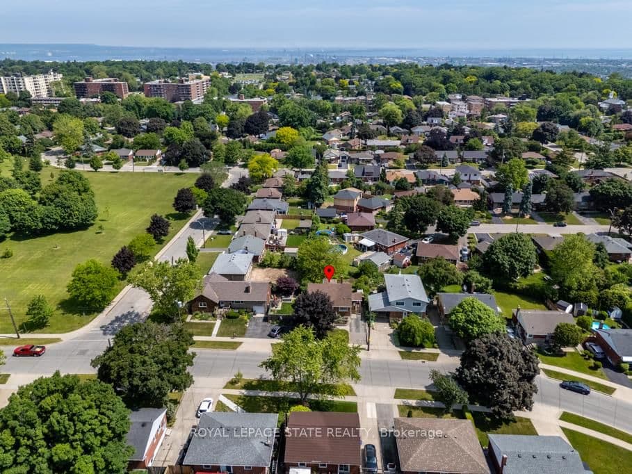 129 Broker Drive thumbnail 47