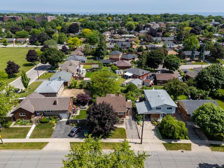 129 Broker Drive thumbnail 5