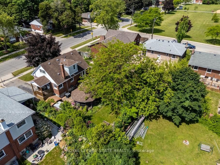 129 Broker Drive thumbnail 7