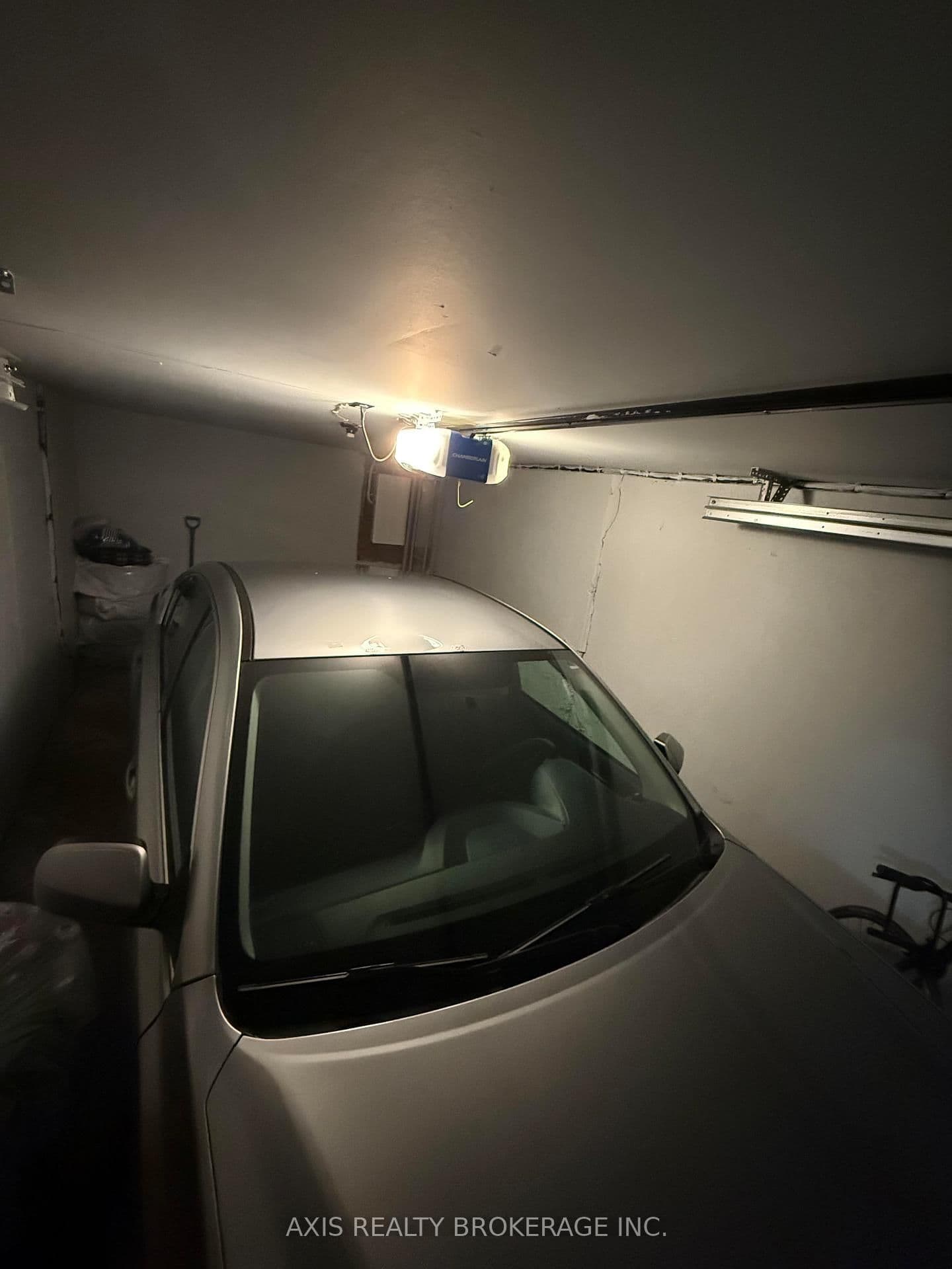 649 Albert Street, Unit 5 thumbnail 2