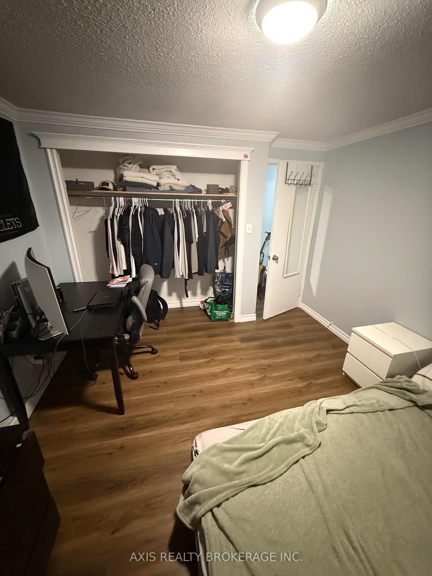 649 Albert Street, Unit 5 thumbnail 4