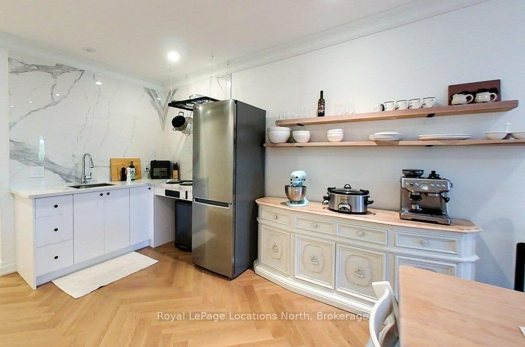 8 Sykes Street N thumbnail 15