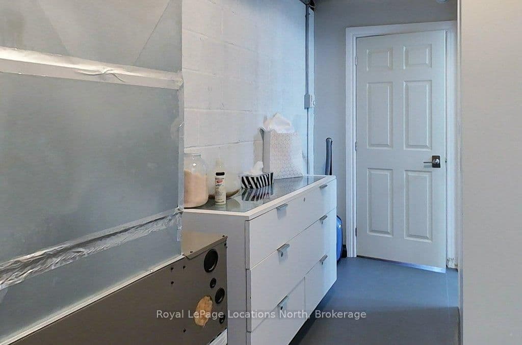 8 Sykes Street N thumbnail 35