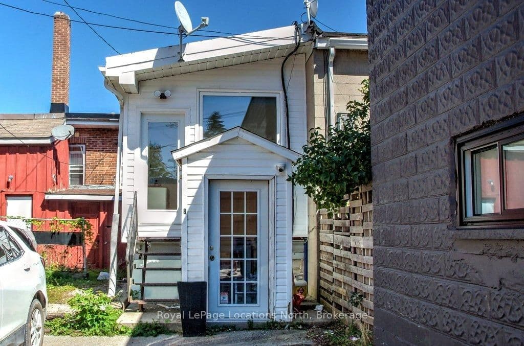 8 Sykes Street N thumbnail 40