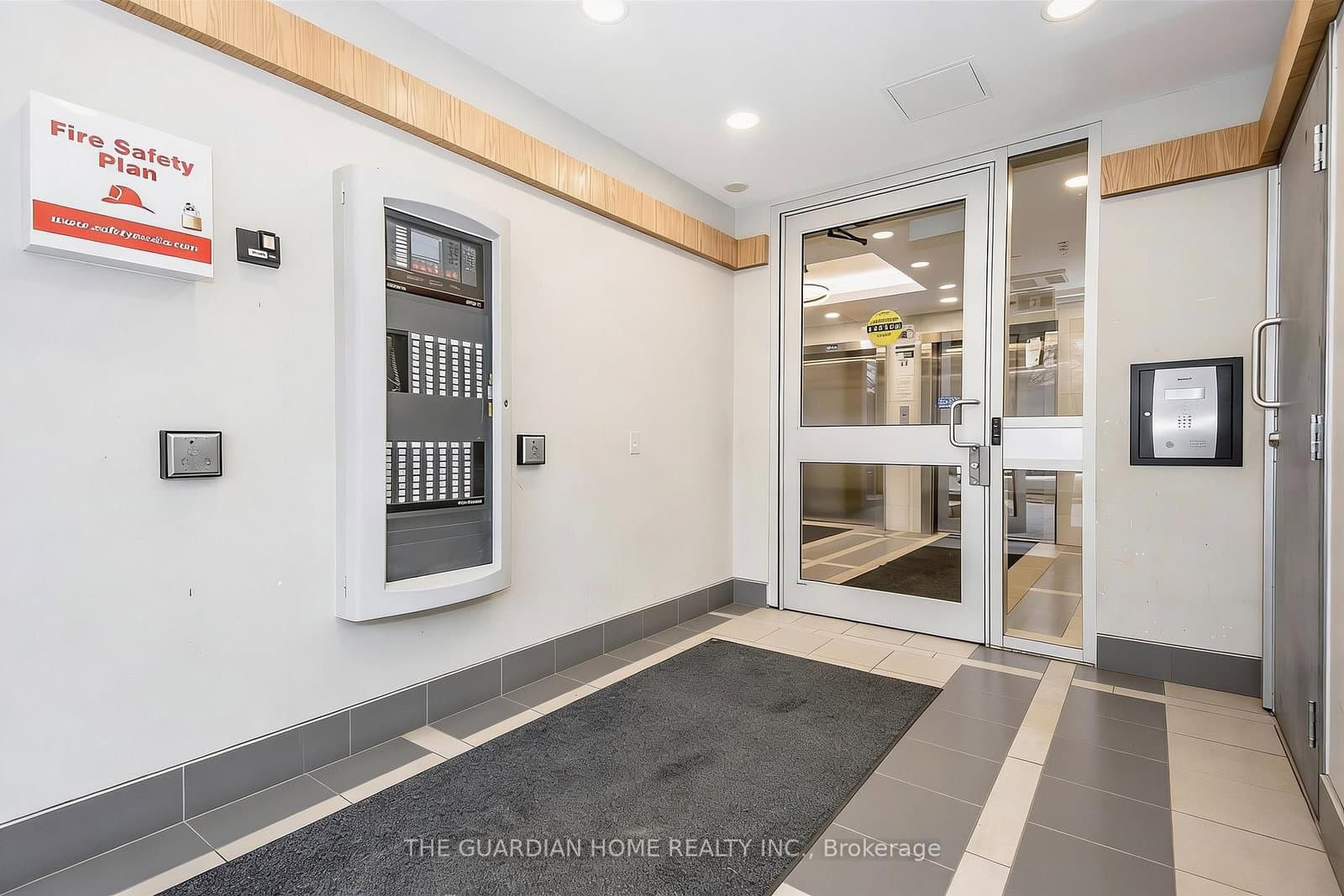 258A Sunview Street, Unit 1210 thumbnail 2