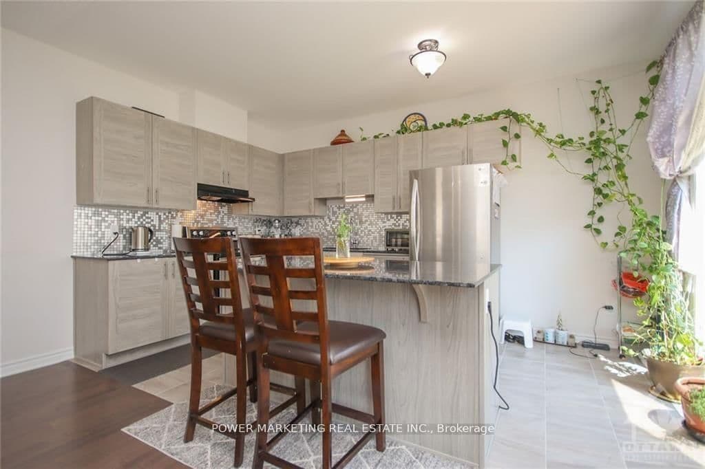 339 LAMARCHE Avenue thumbnail 9