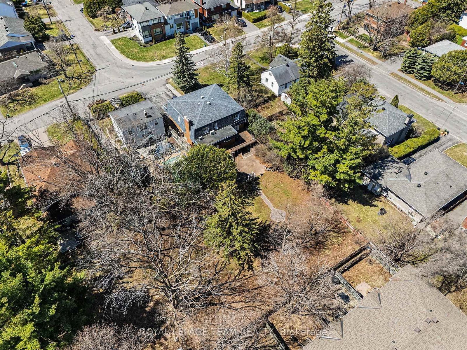 429 Ancaster Avenue thumbnail 13