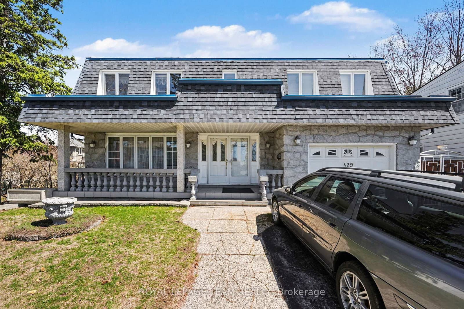 429 Ancaster Avenue thumbnail 3
