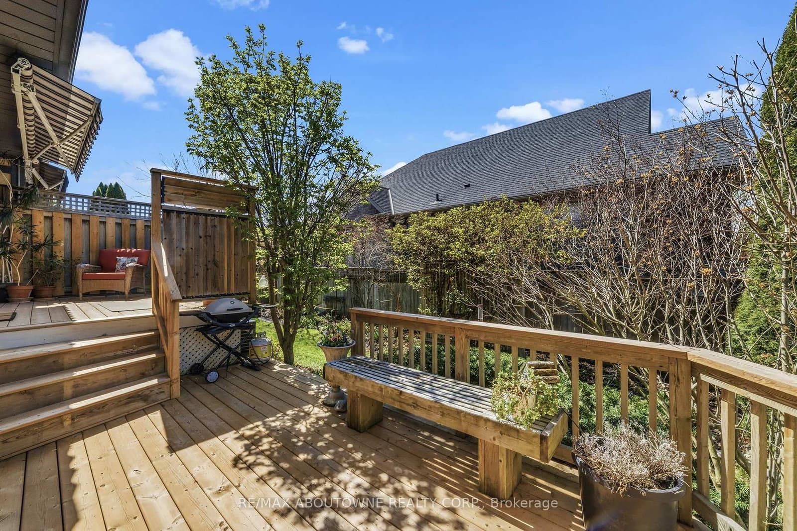 575 Simcoe Street, Unit 12 thumbnail 31