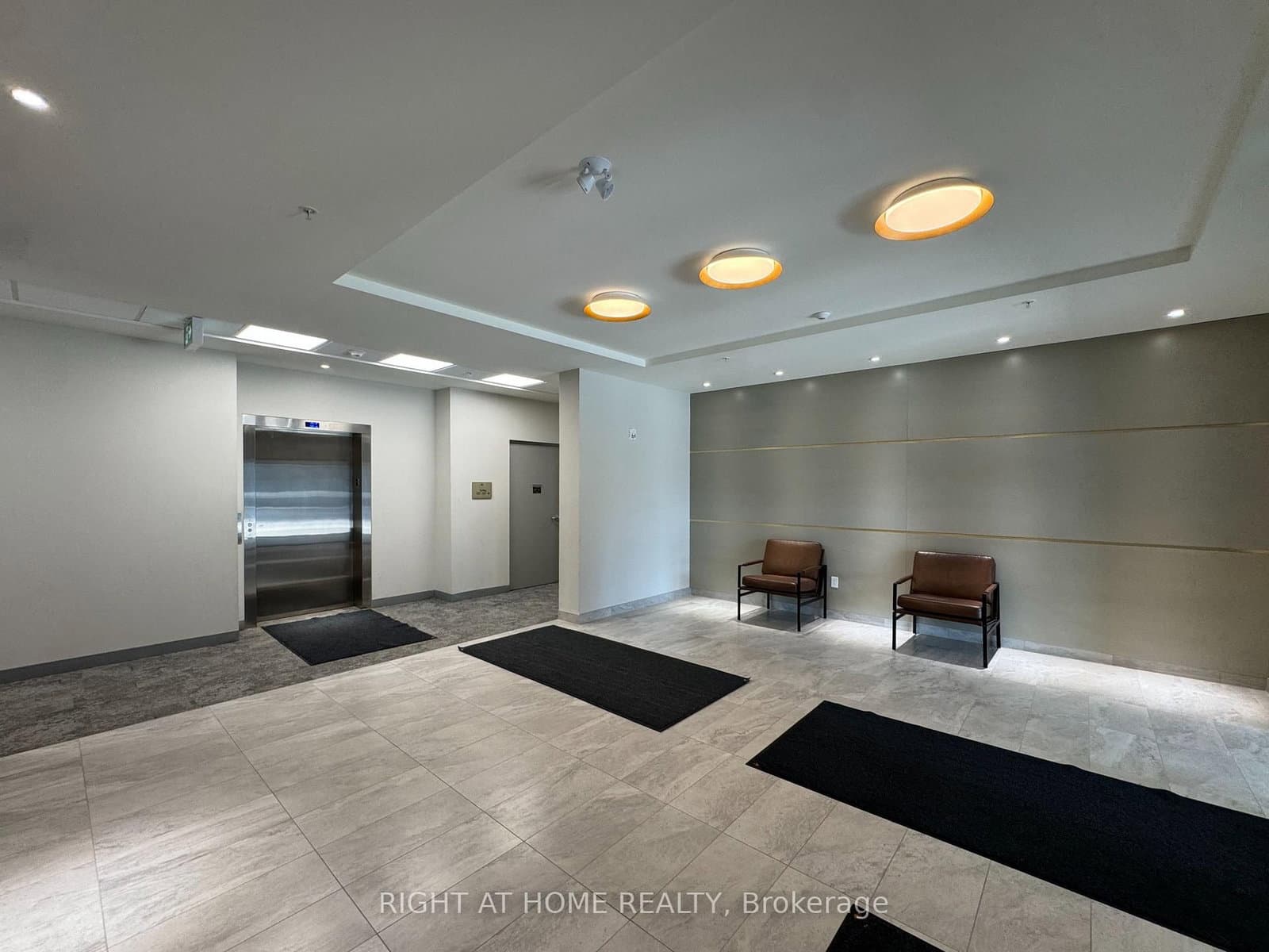 1101 Lackner Place, Unit 401 thumbnail 18