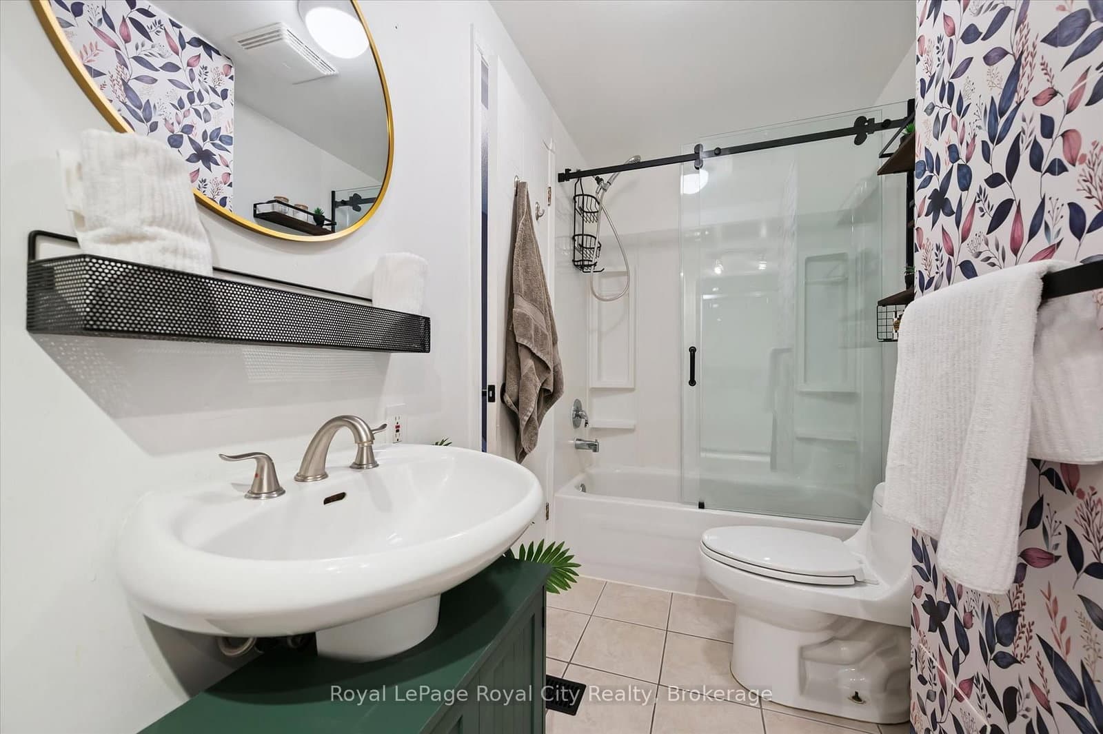 941 Gordon Street, Unit 25 thumbnail 16