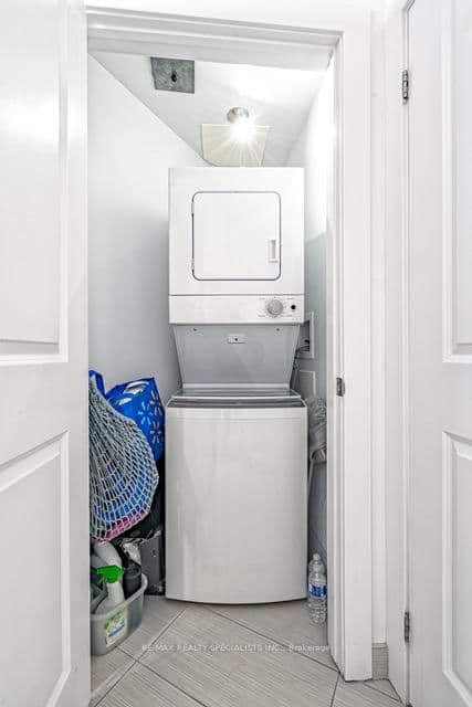 25 Pen Lake Point Road, Unit 230 thumbnail 19