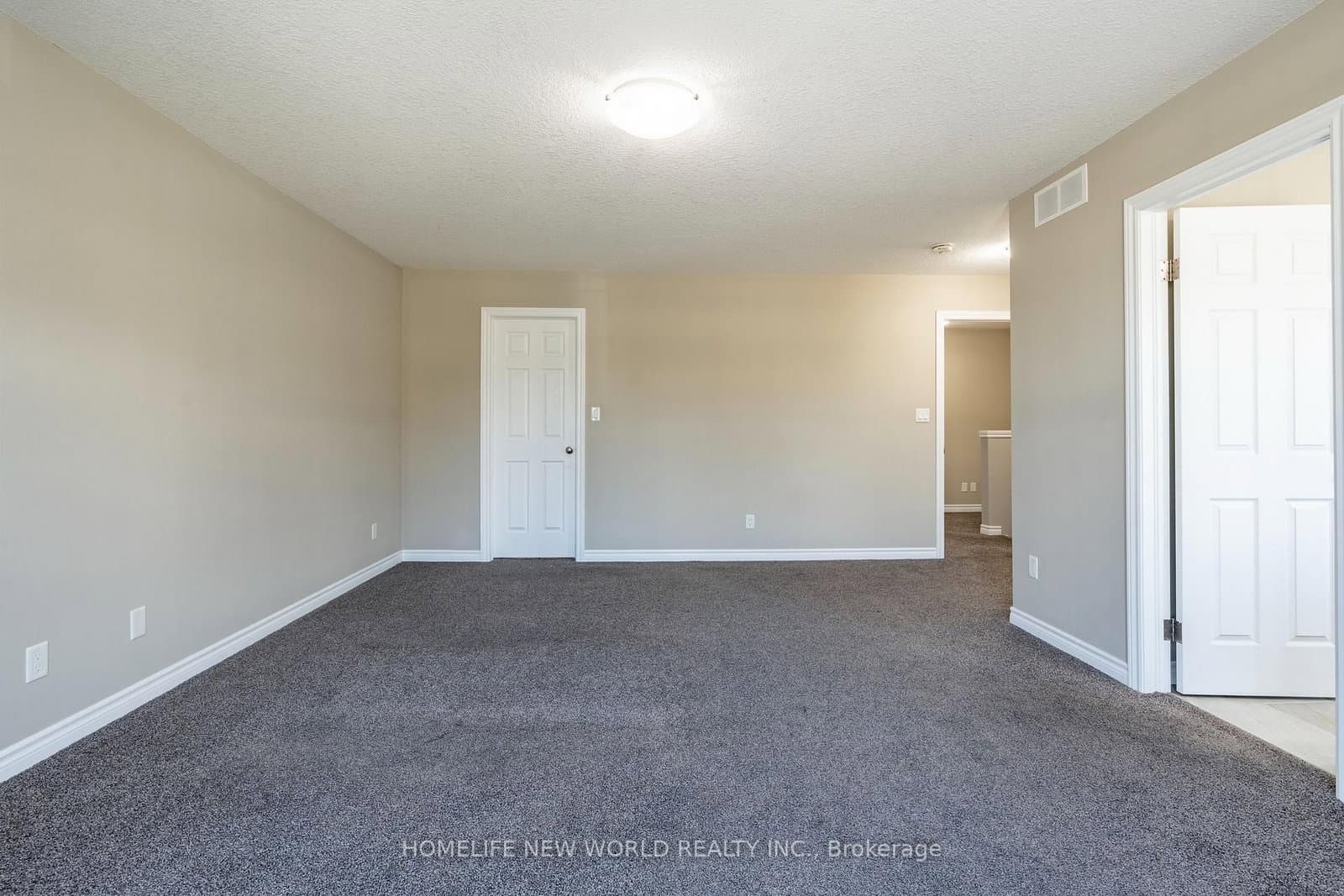 452 Avens Street thumbnail 13