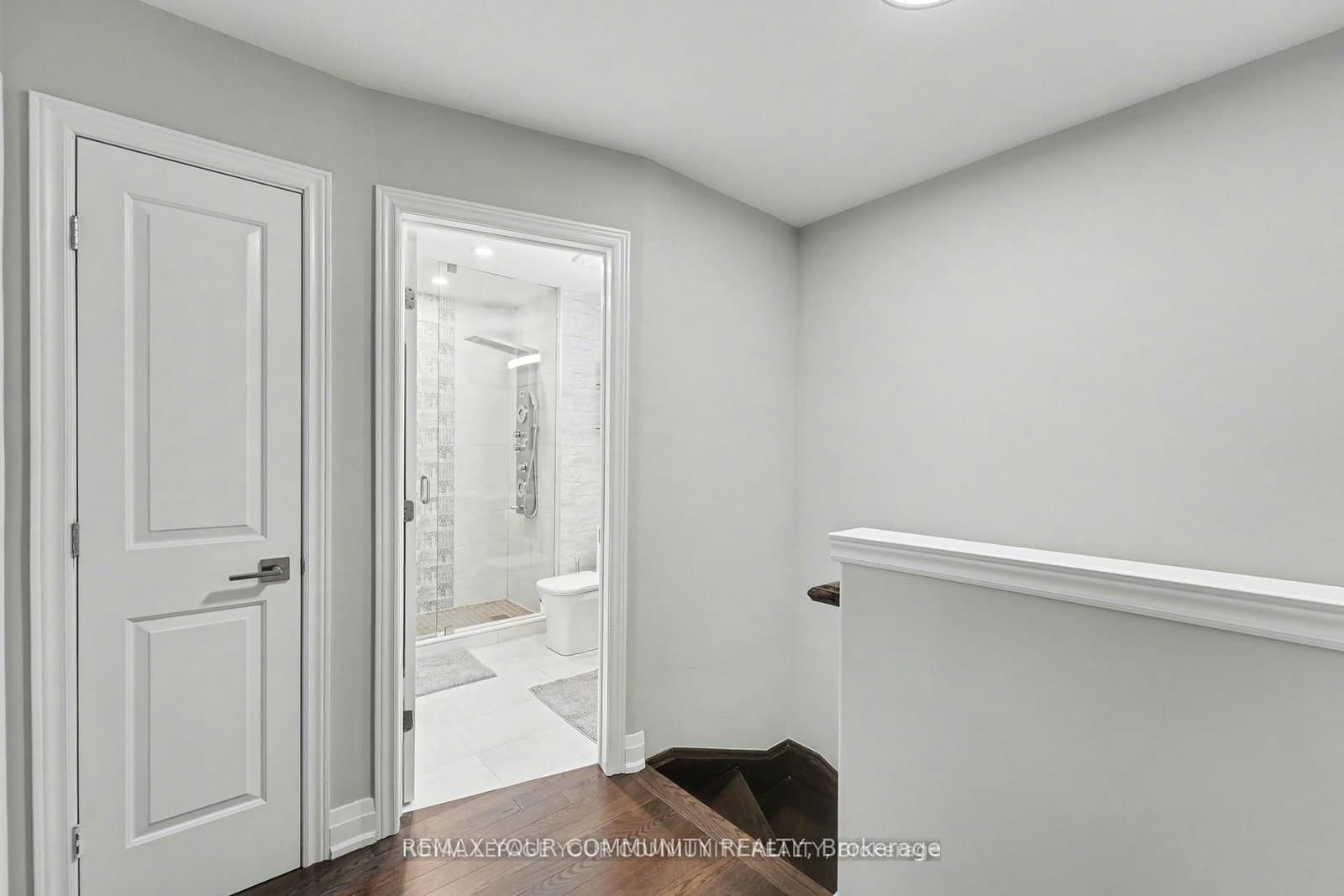 201 Westbank Trail, Unit 49 thumbnail 32