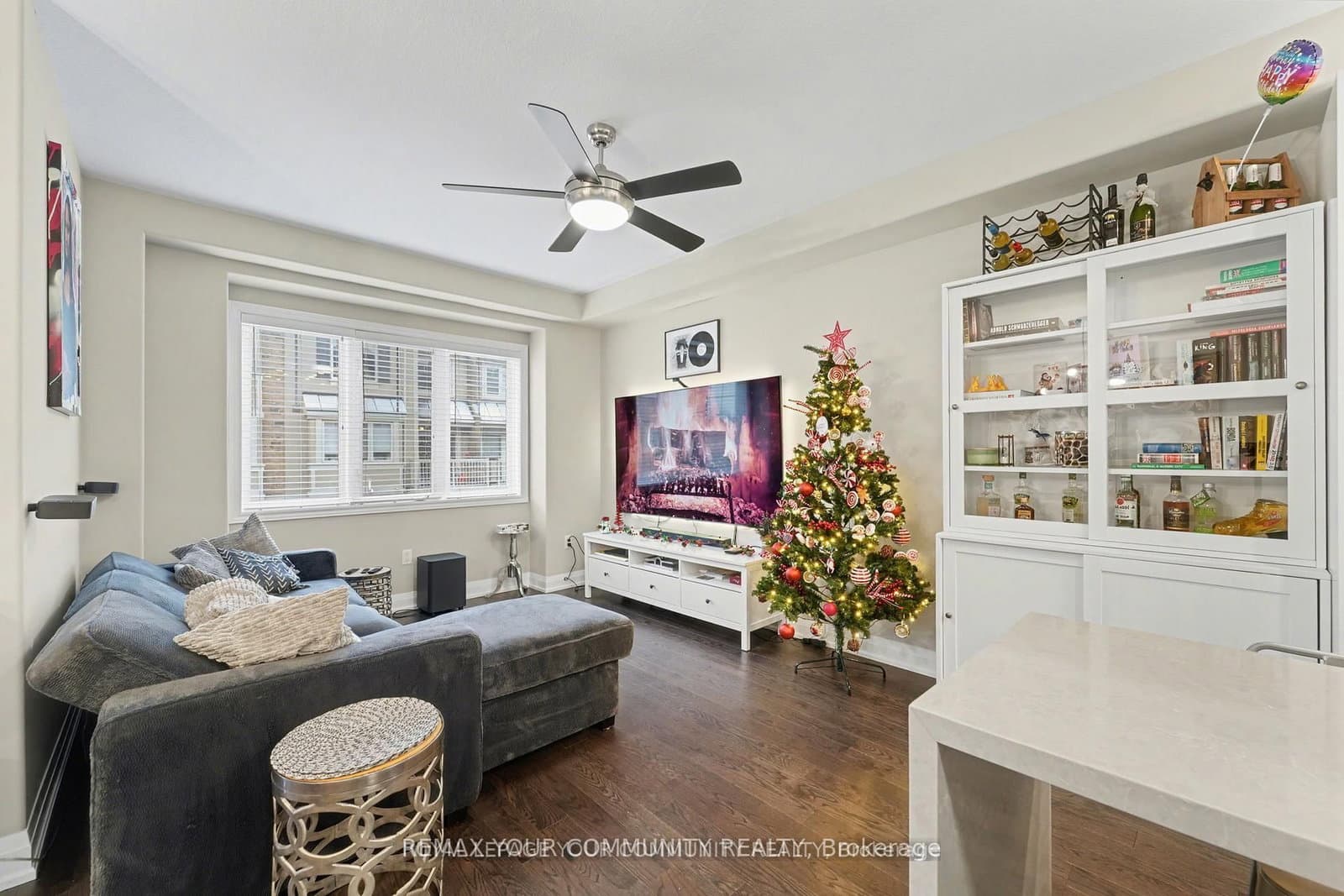 201 Westbank Trail, Unit 49 thumbnail 9