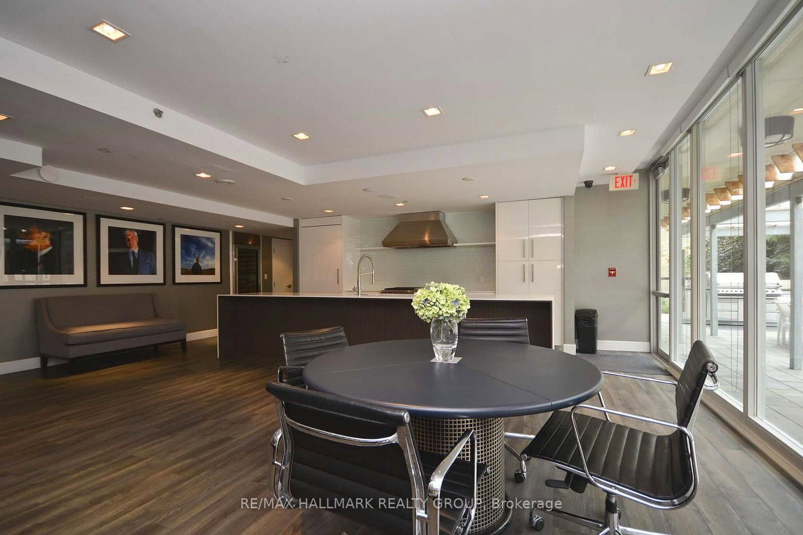 300 Lisgar Street, Unit 1111 thumbnail 19