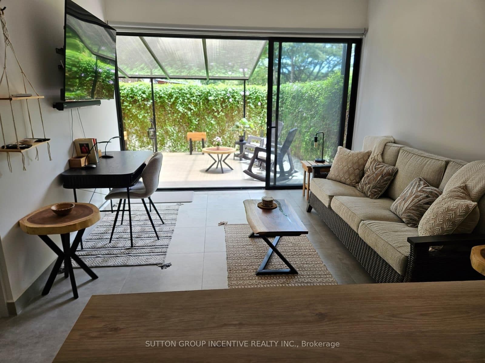 1 Azul Court, Unit #4 thumbnail 5
