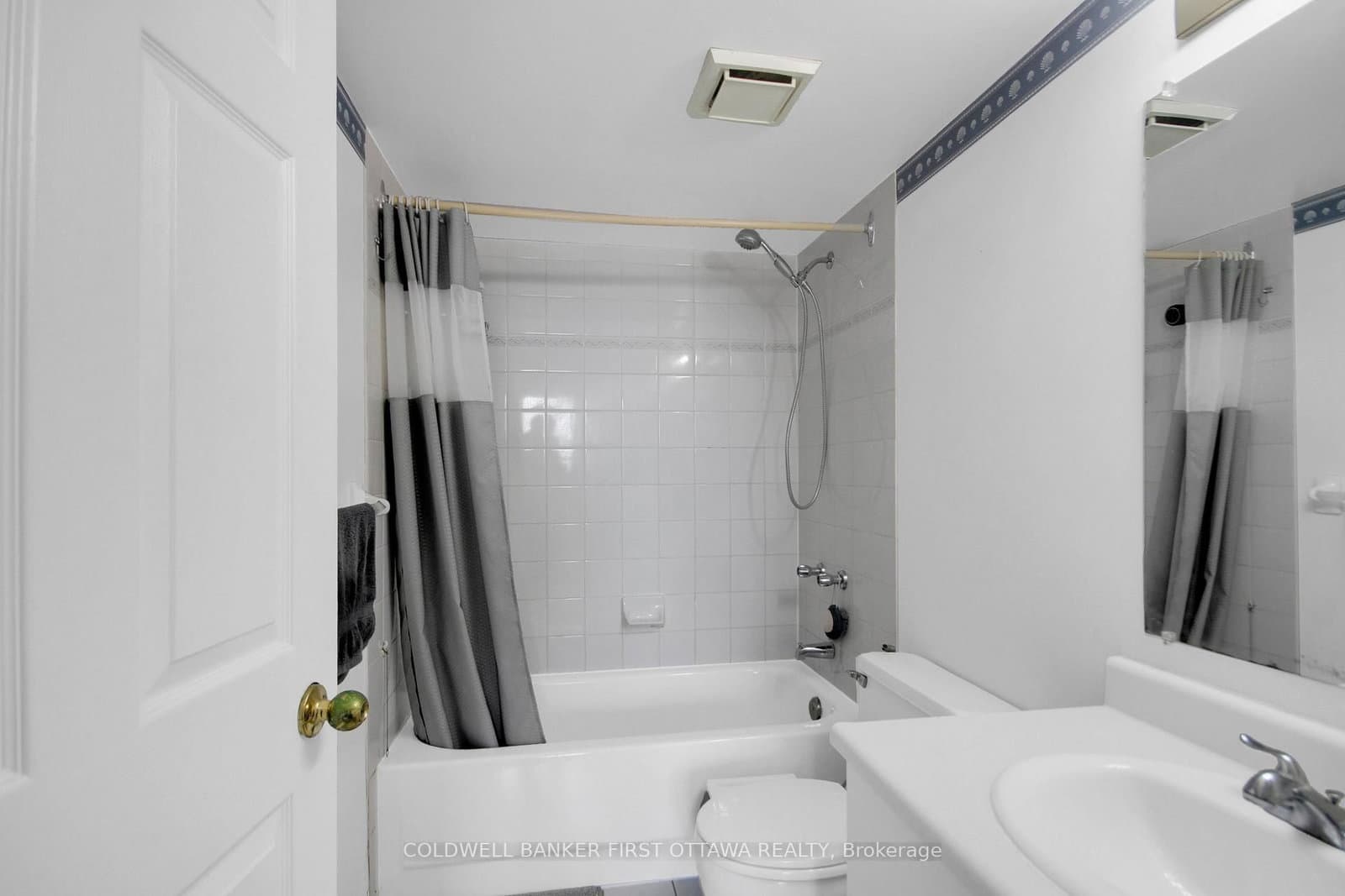 1440 Heron Road, Unit 811 thumbnail 20