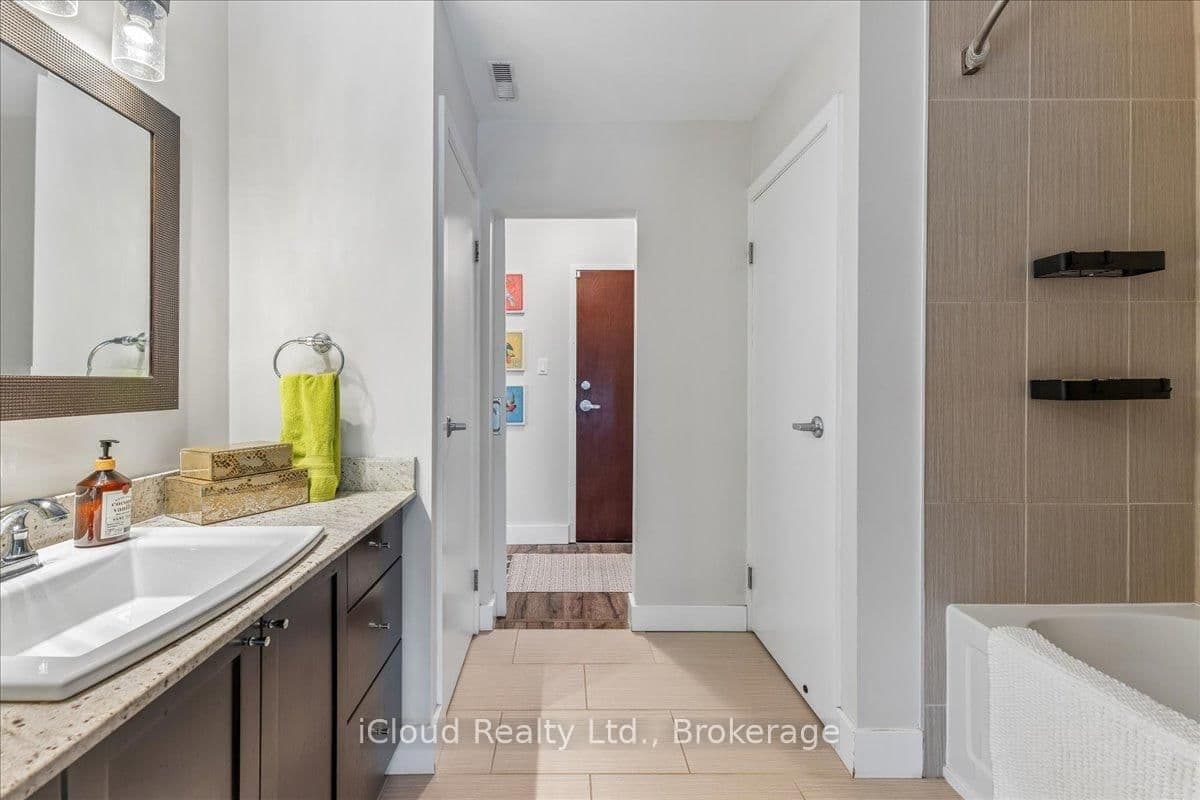 15 Devitt Avenue S, Unit 104 thumbnail 17