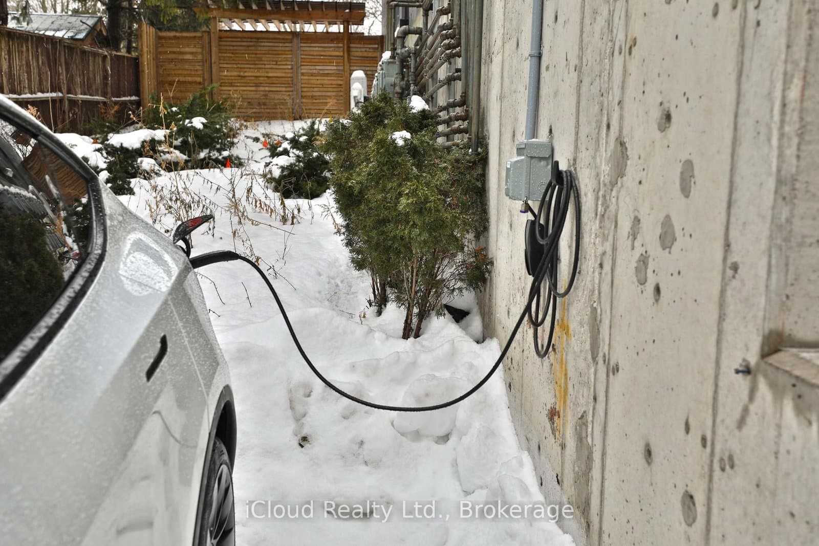 15 Devitt Avenue S, Unit 104 thumbnail 23
