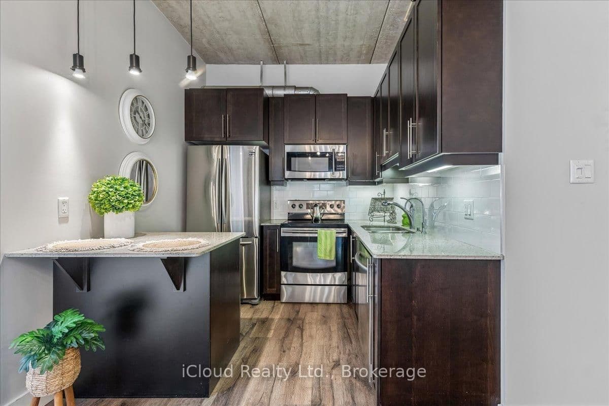 15 Devitt Avenue S, Unit 104 thumbnail 6