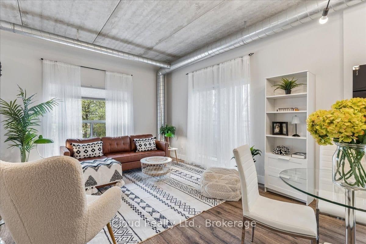 15 Devitt Avenue S, Unit 104 thumbnail 8