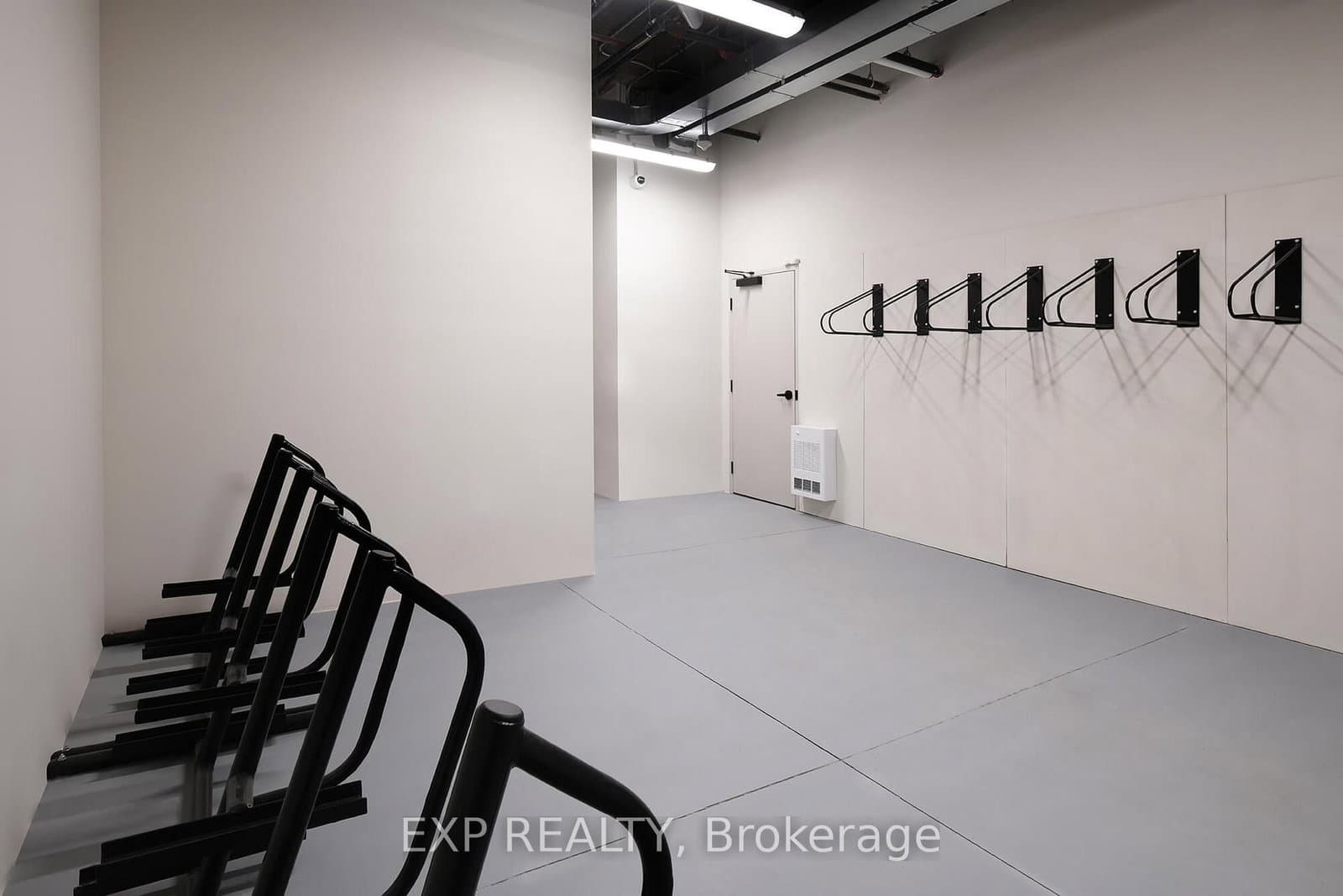 331 Cooper Street, Unit 701 thumbnail 16