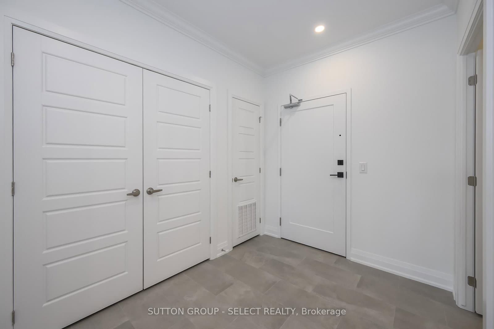 1975 Fountain Grass Drive, Unit 307 thumbnail 16