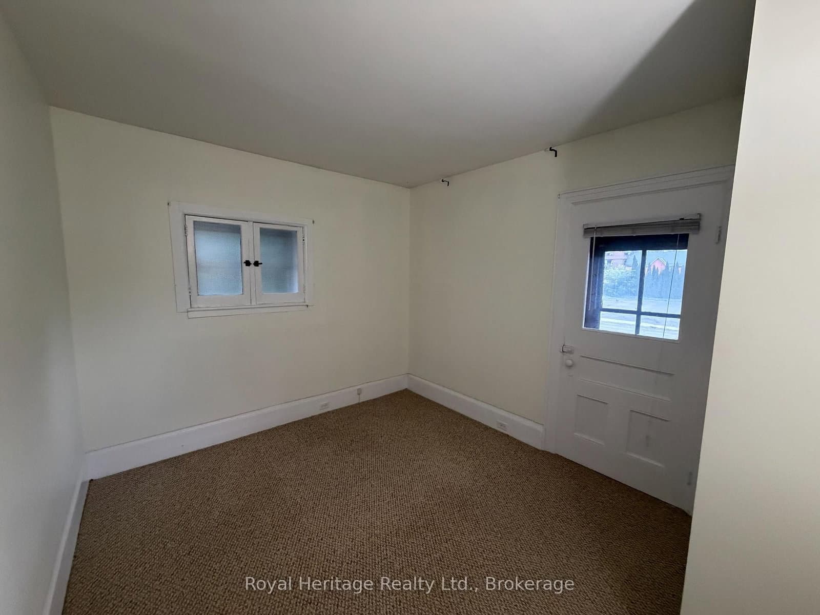 80 Bridge Street W, Unit 4 thumbnail 22
