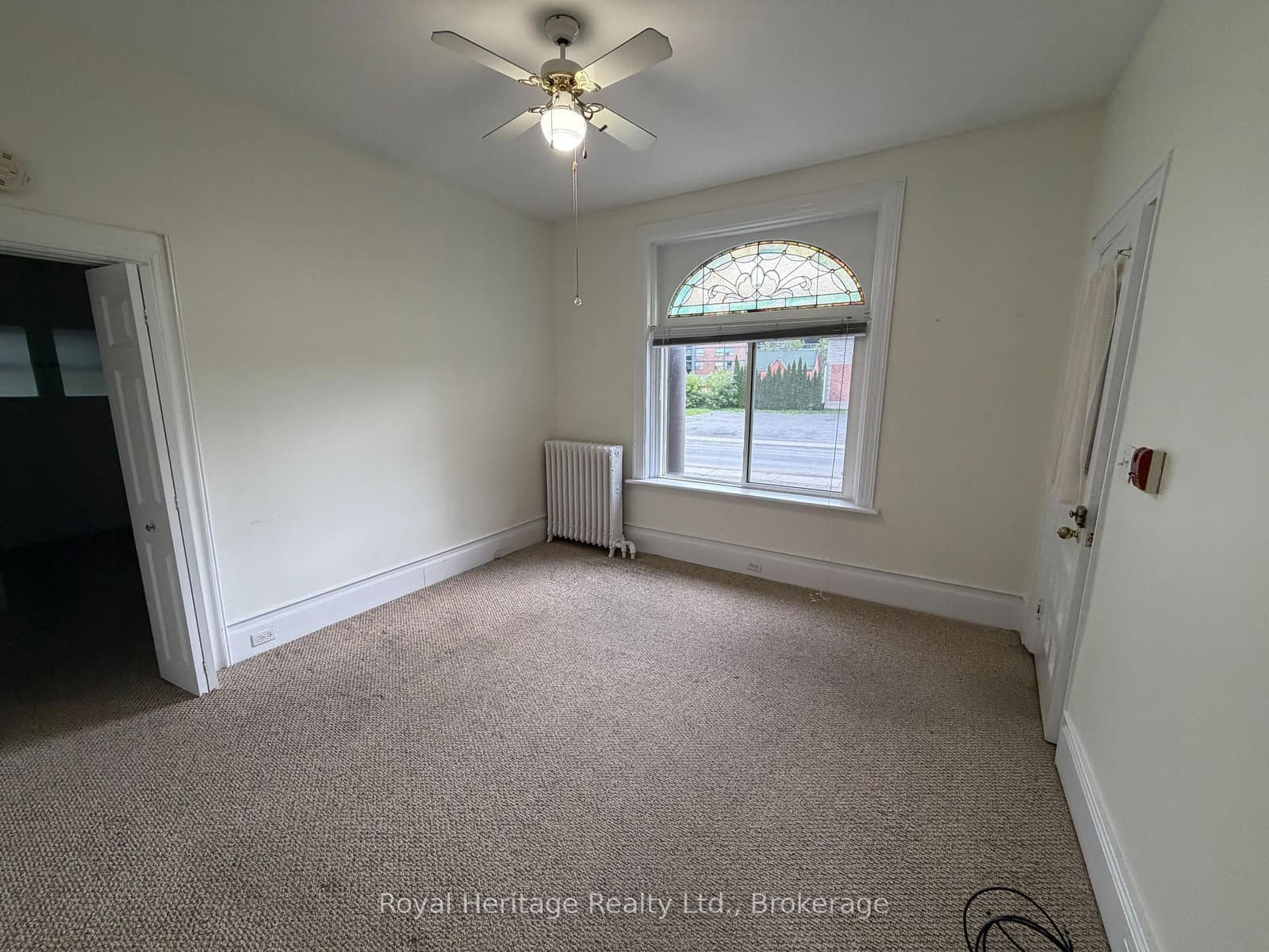 80 Bridge Street W, Unit 4 thumbnail 6