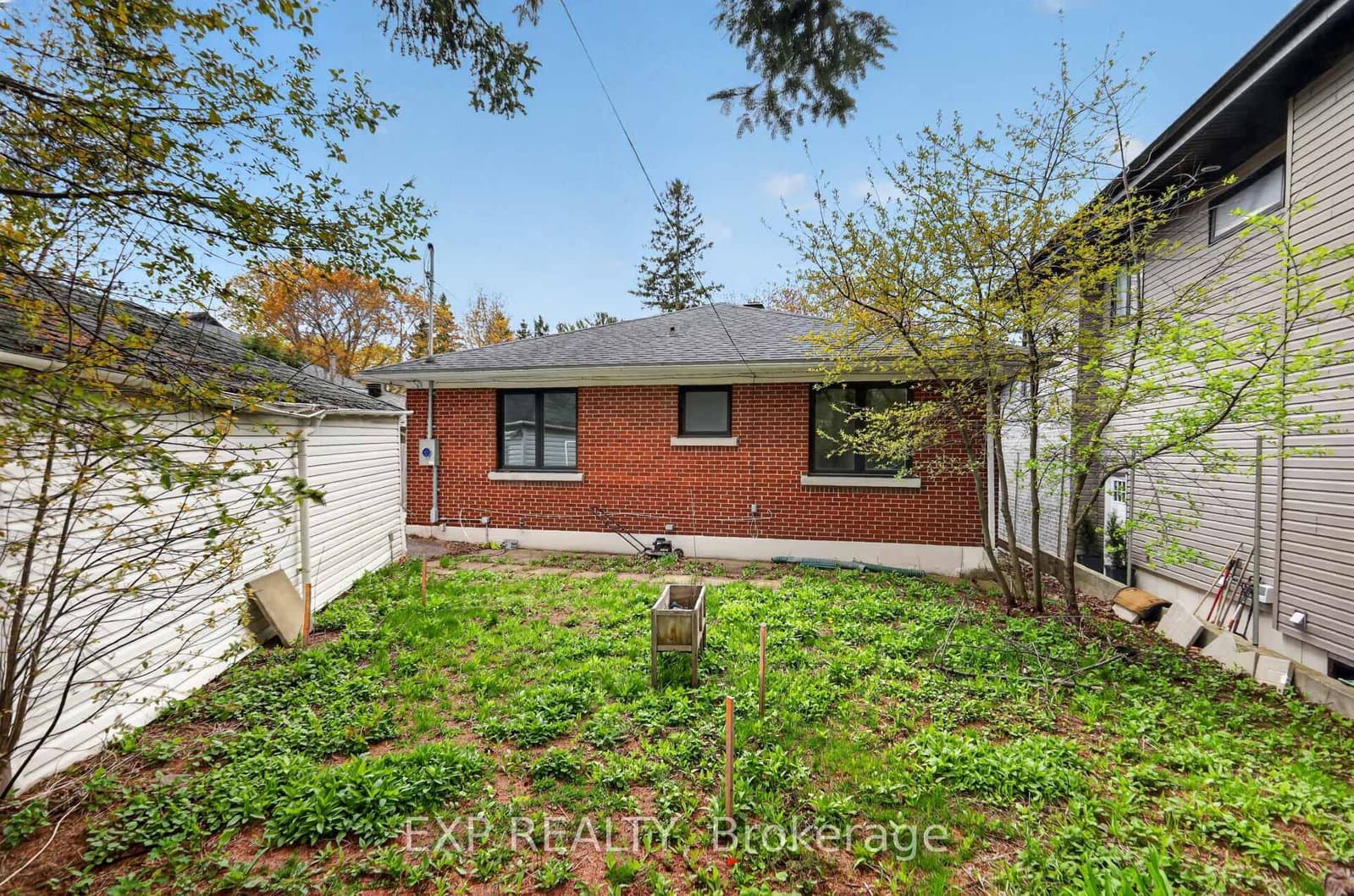 1255 Evans Boulevard N thumbnail 12