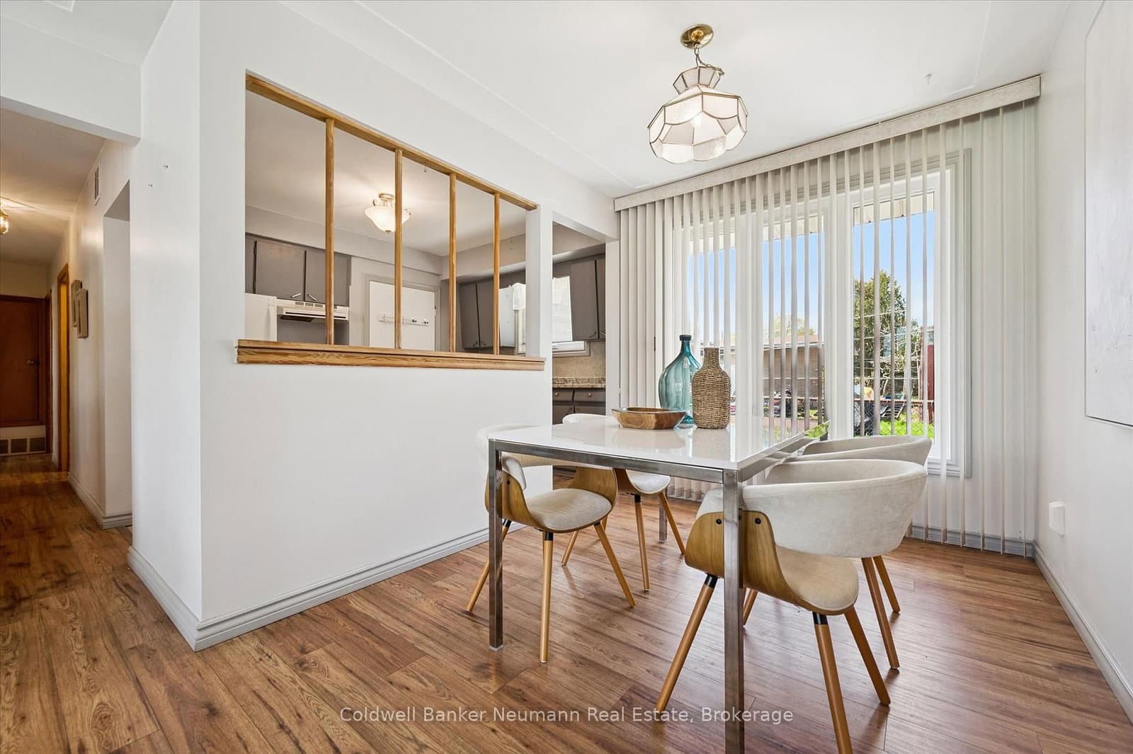 92 Victoria Road N thumbnail 13