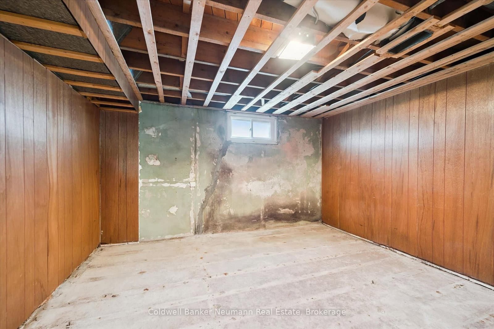 92 Victoria Road N thumbnail 32