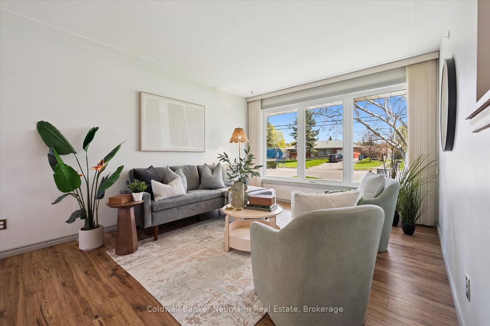 92 Victoria Road N thumbnail 8