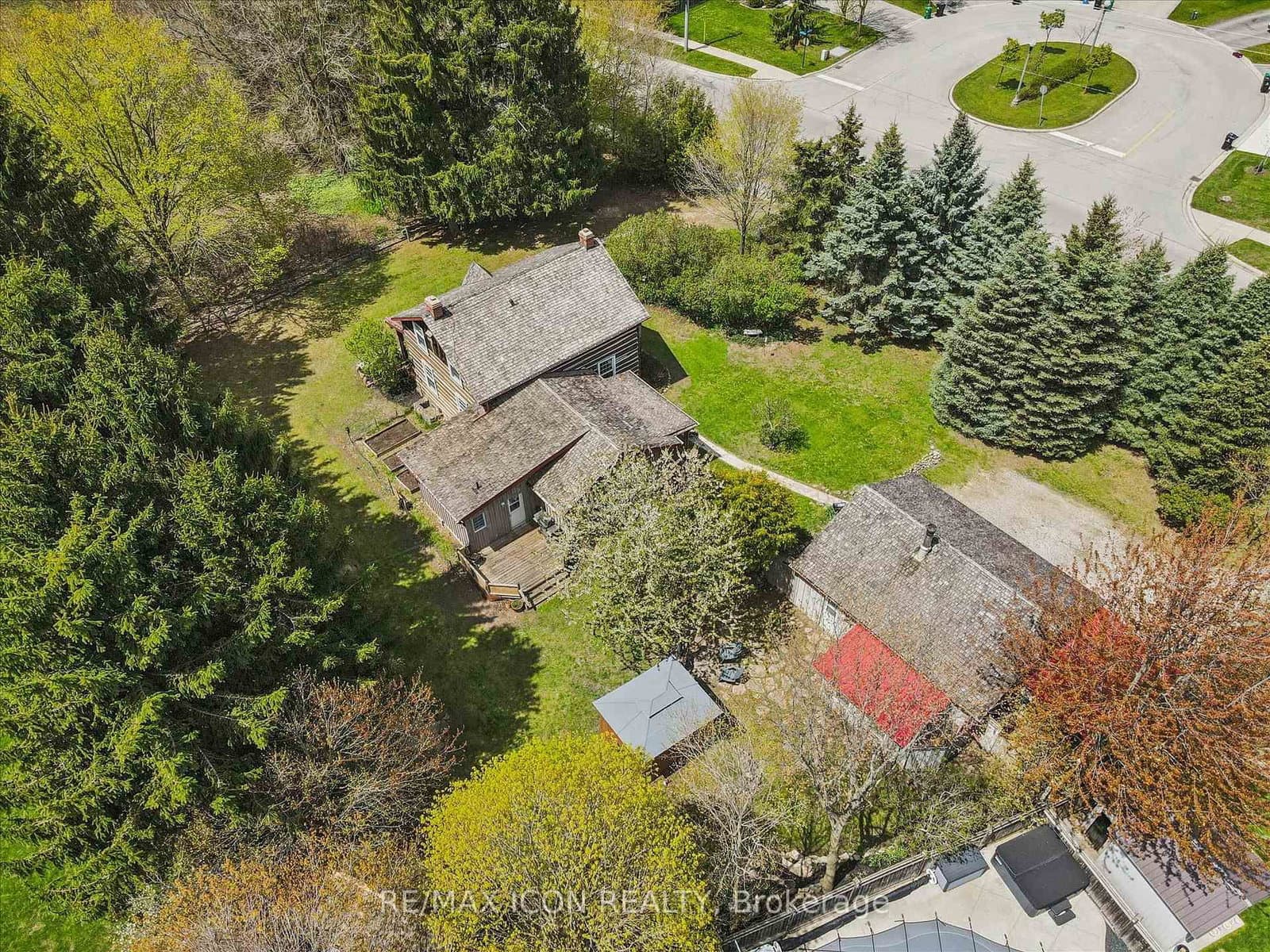 630 Robert Ferrie Drive thumbnail 36