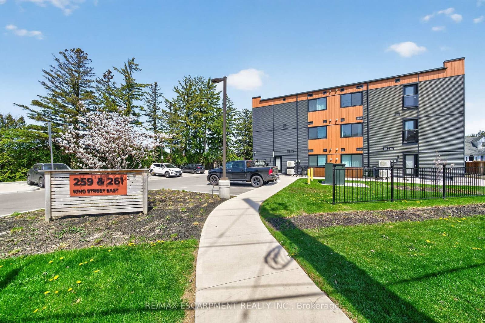 259 KING Street E, Unit 0B - Image 1