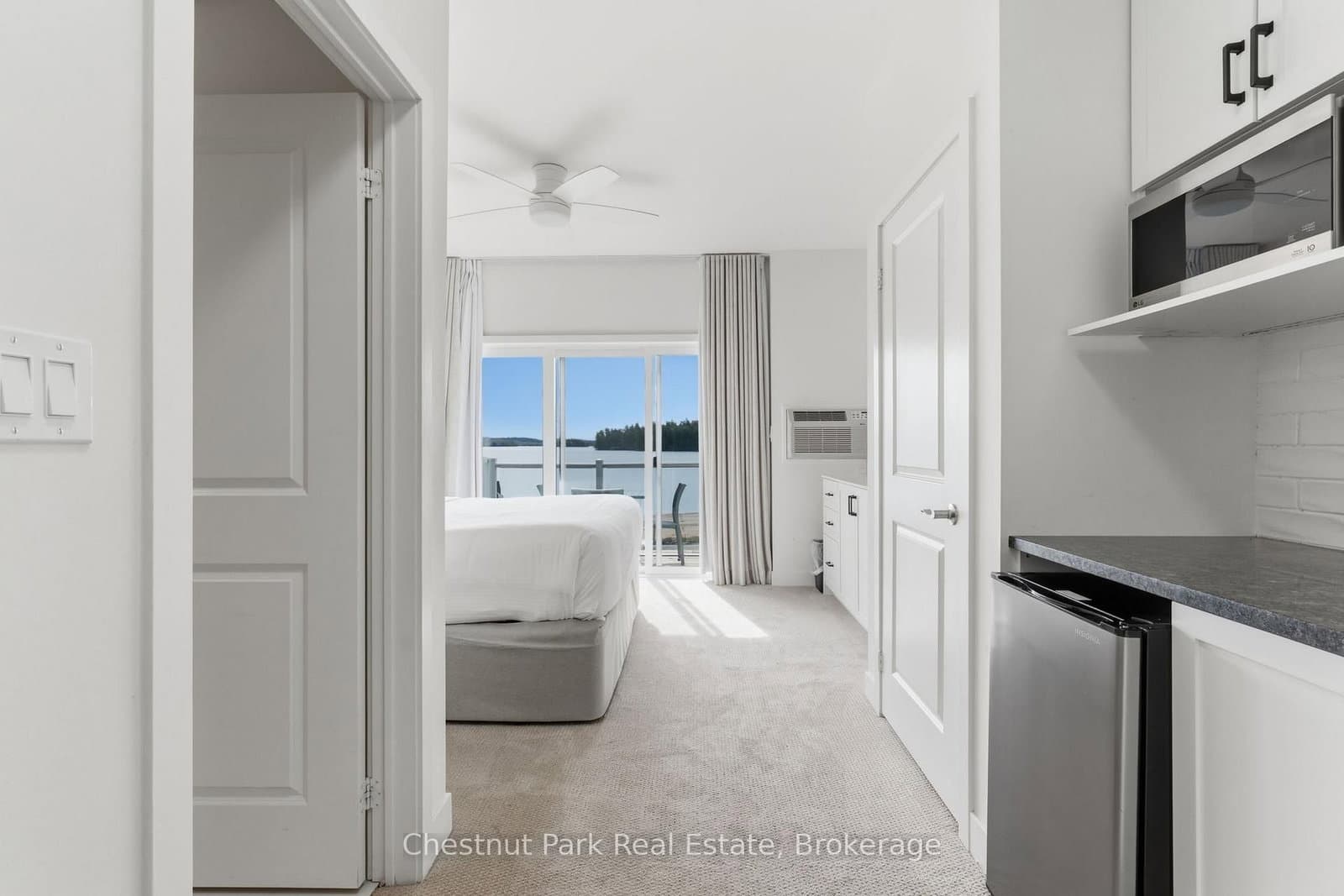 1869 Muskoka Rd 118 Highway W, Unit BHV A202 thumbnail 13