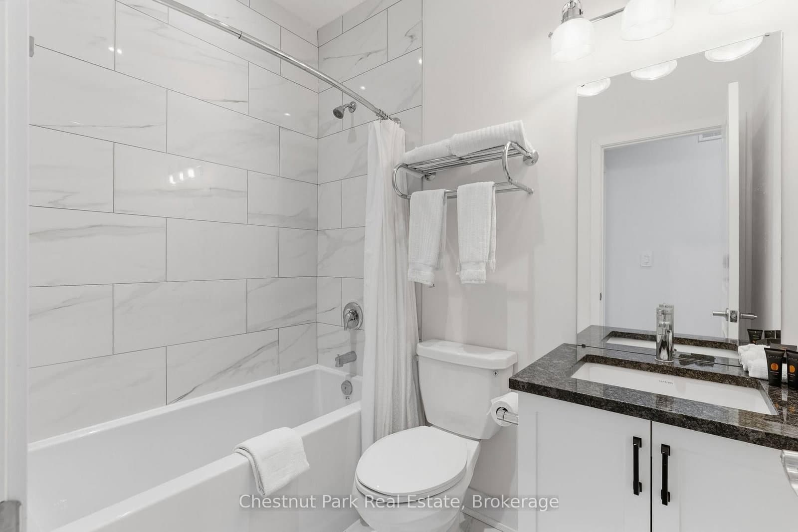1869 Muskoka Rd 118 Highway W, Unit BHV A202 thumbnail 16