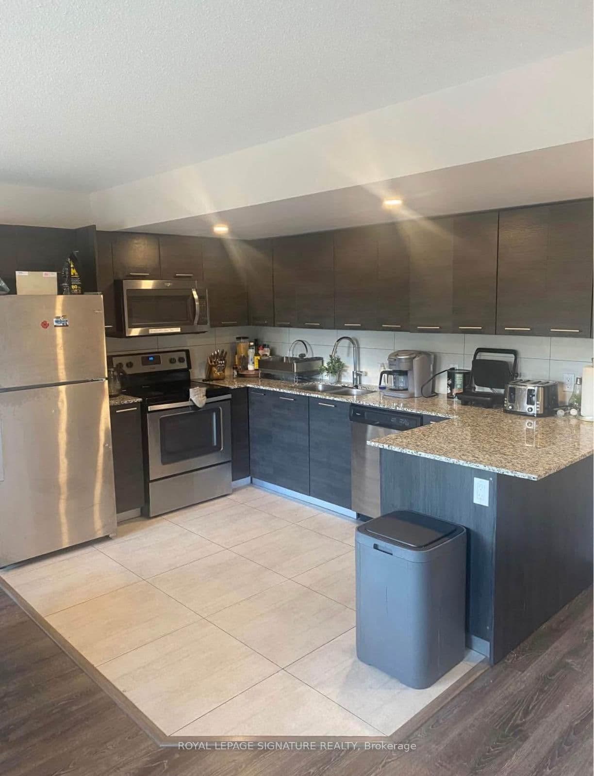 288 Albert Street, Unit 216 thumbnail 4