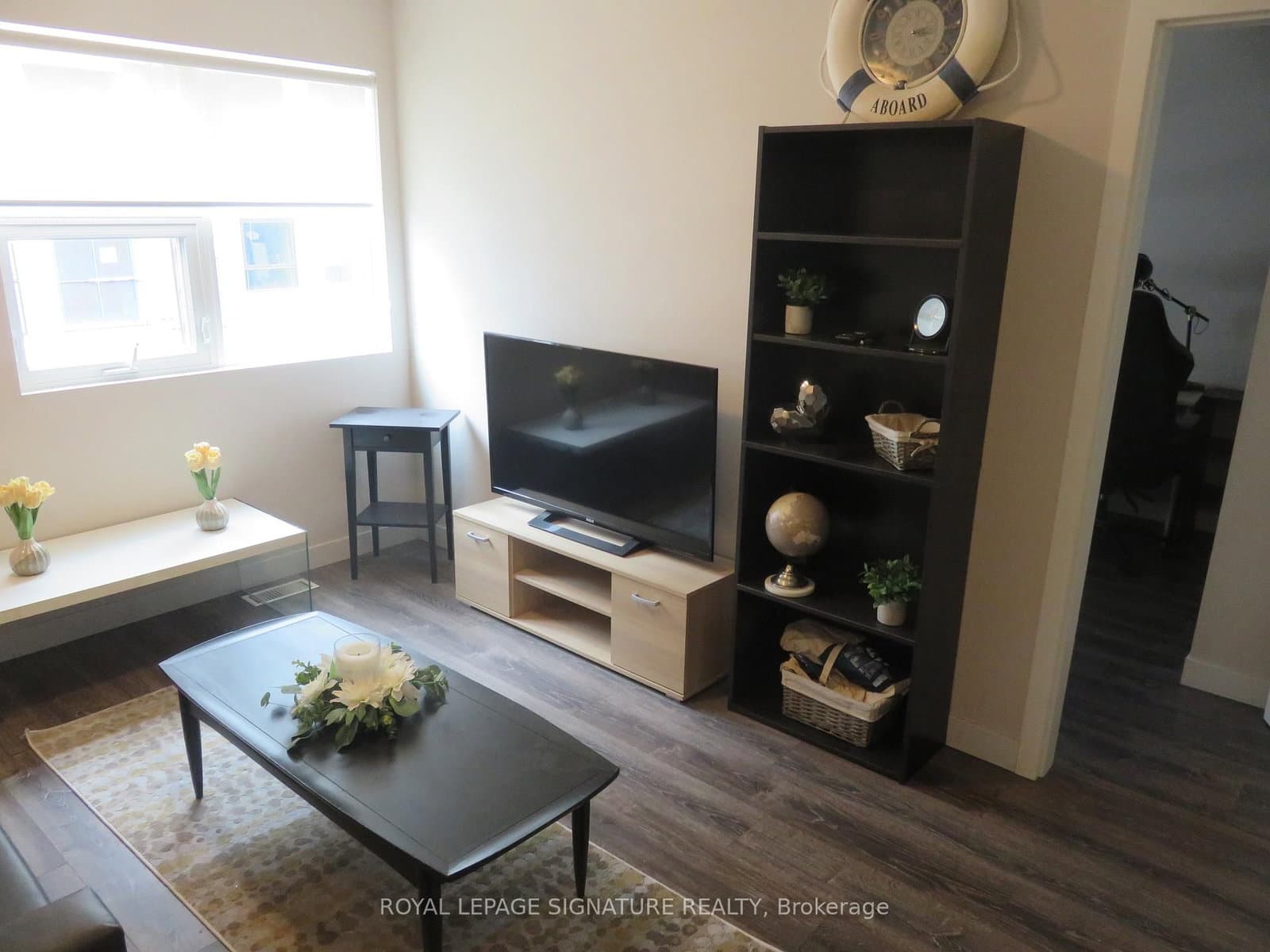 288 Albert Street, Unit 216 thumbnail 6