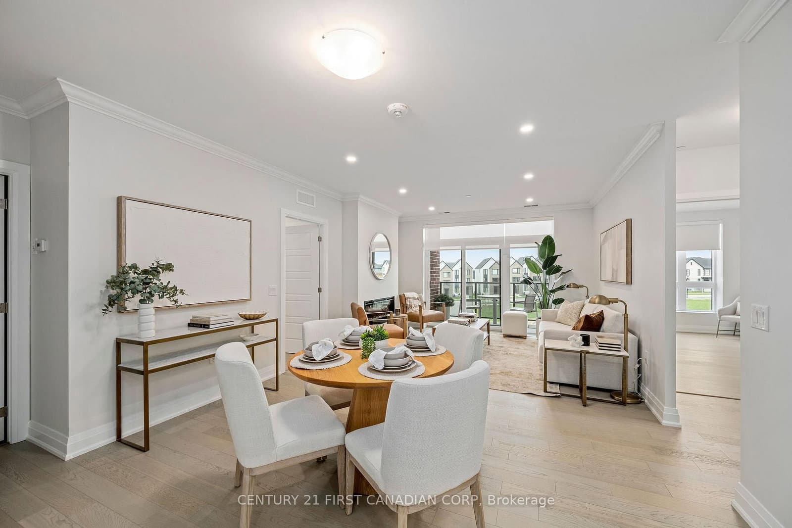 1560 Upper West Avenue, Unit 313 thumbnail 5