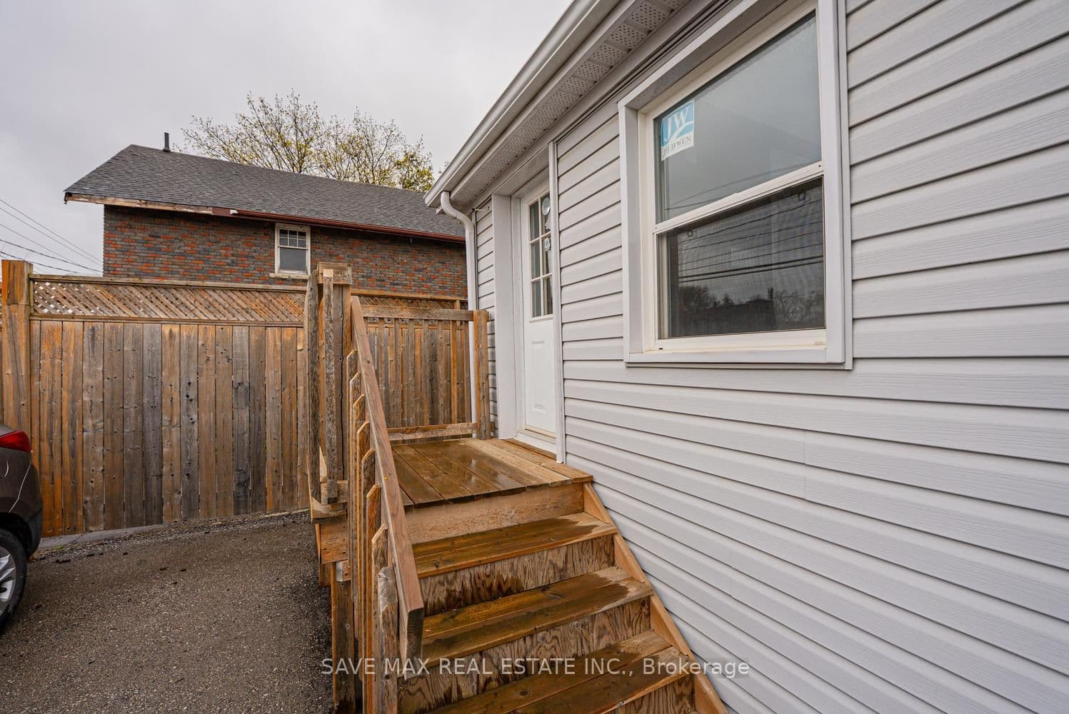 4 Beaumont Crescent thumbnail 10